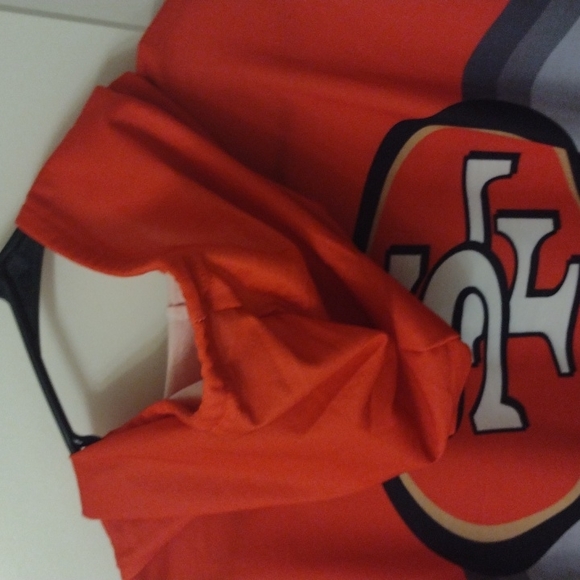 49ers hoodie.NFL,XL, red and gold. Perfect condition. - Picture 6 of 7